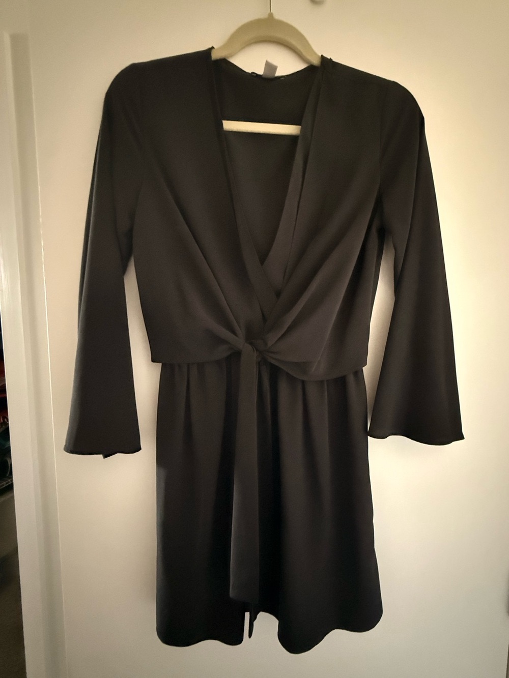 NWOT Topshop Black  Long Sleeve Tie-Front Dress / US 4 / UK 8 / EUR 36